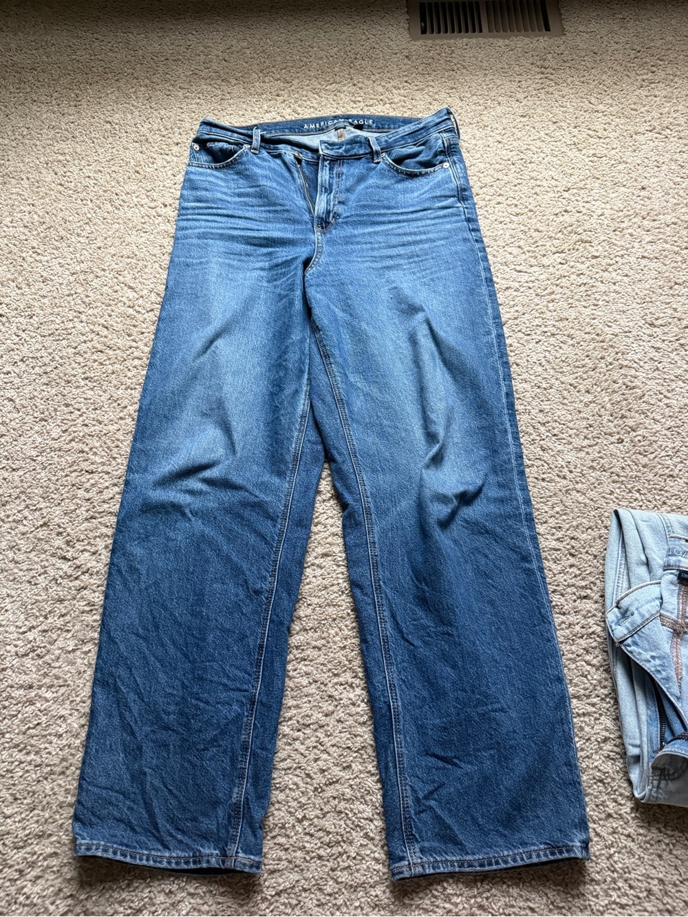 American Eagle women’s jeans super high rise baggy straight
